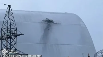 تسرب إشعاعي محتمل في تشيرنوبيل عقب انهيار جزئي للدرع الواقي للمفاعل رقم 4 1